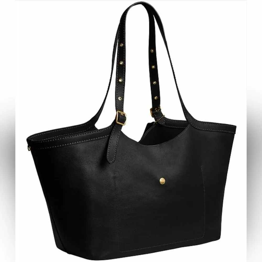 Coach Gramercy Buckel Detail Oversized Shoulder Bag